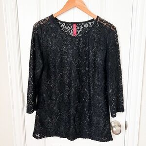 Ruby Ribbon Lace Tunic Size Medium